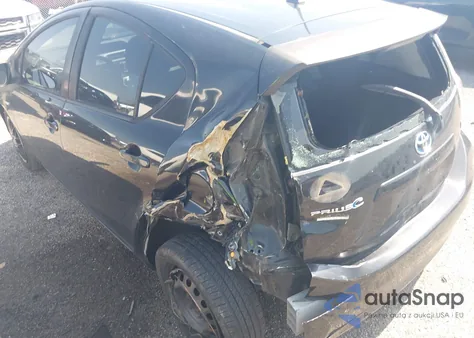 2012 Toyota Prius C Two из США, поврежденный, VIN JTDKDTB35C1502796